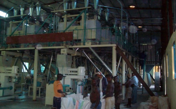 <a href=http://www.hybridh.cn/product/6/ target=_blank class=infotextkey>玉米深加工機(jī)械</a>